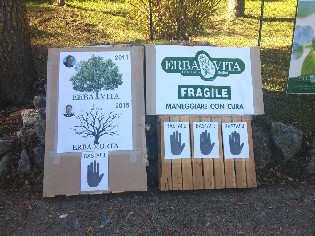 Erba vita sciopero 9 11 2015 cartello